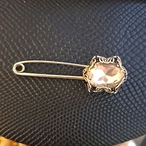 Victorian Vintage R & F Brooch
